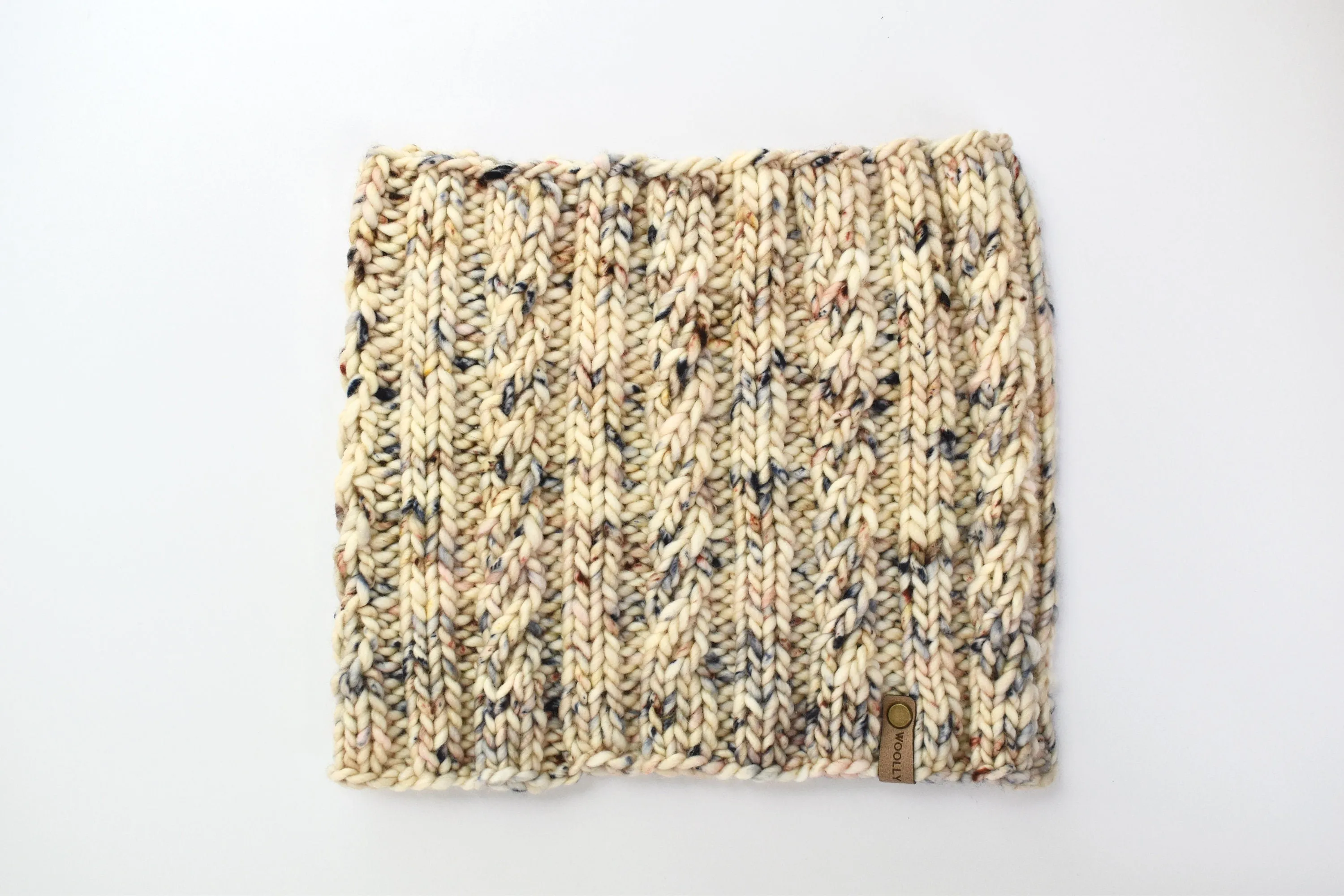 KNITTING PATTERN: Spindrift Cowl, Easy Cable Knit Cowl Knitting Pattern for Super Bulky and Bulky Yarn